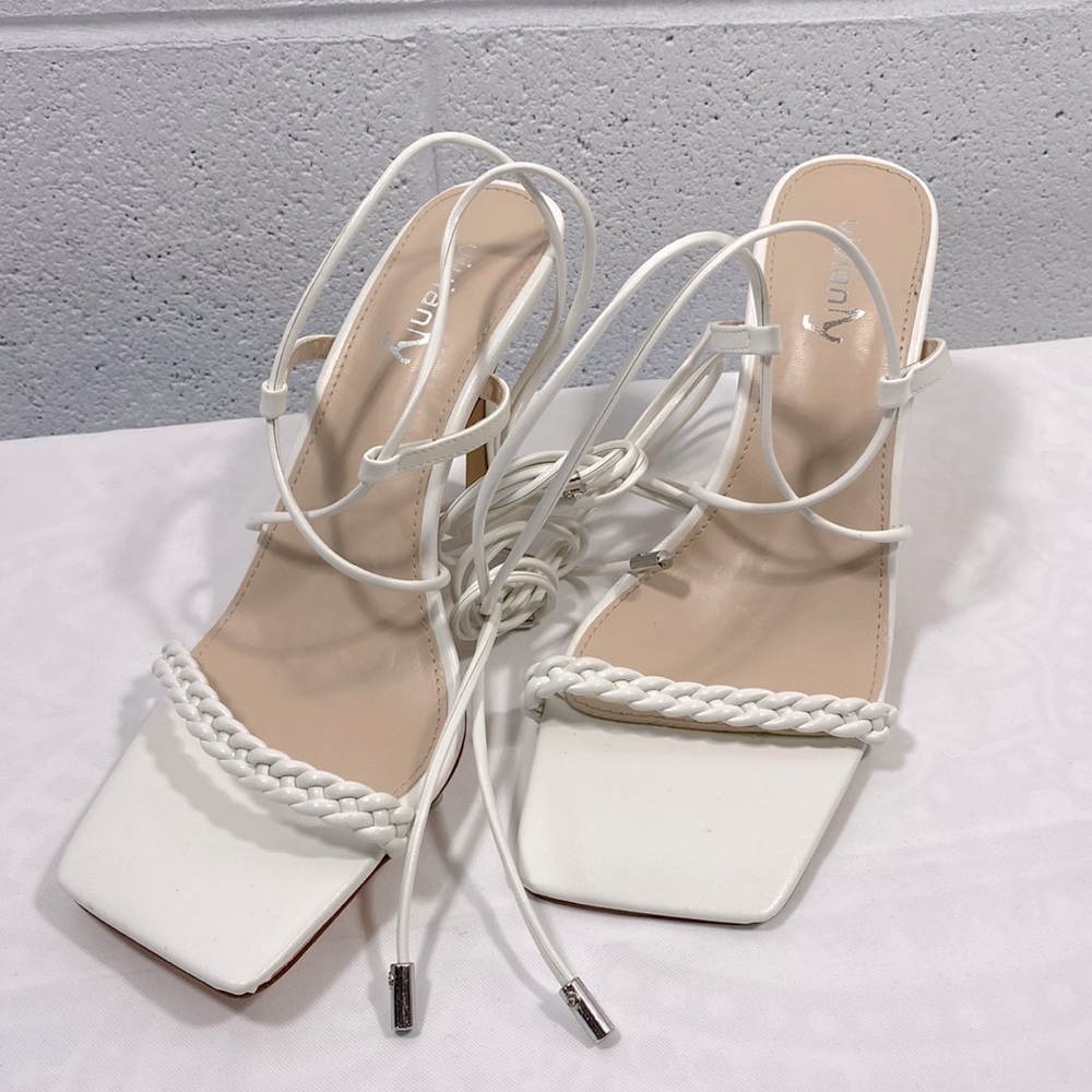 Vivianly heels w/ laced up leg design​​​​​​​​​​​